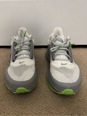 Nike Kids White, Gray & Green Running Sneakers